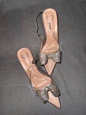Windsor Crystal Bow Clear Strap Pointed Toe Mule - Nude Blush